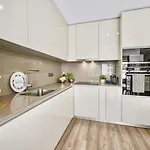 Bright Modern Beachside With Pool & Seaview Apartamento Quarteira