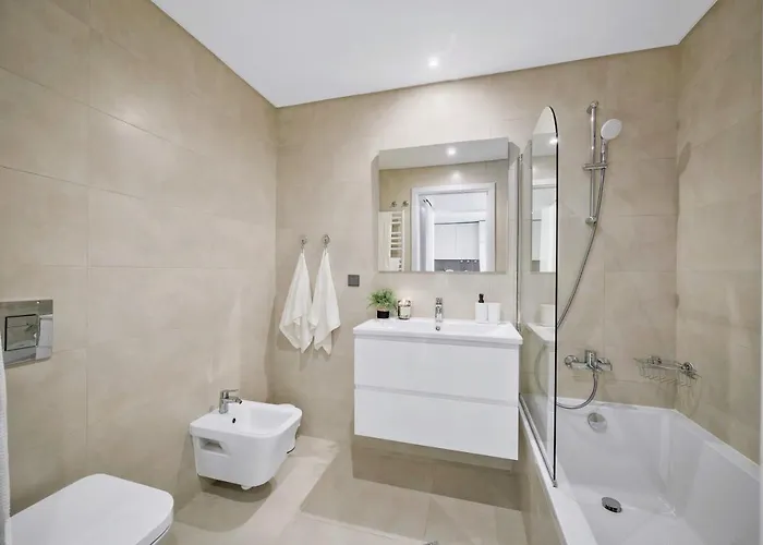 Bright Modern Beachside With Pool & Seaview * קווארטיירה